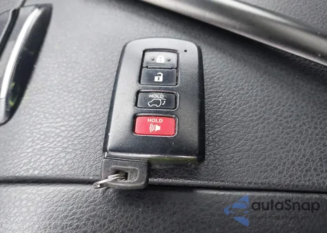 2018 Toyota Highlander Xle z USA, uszkodzony, nr VIN 5TDJZRFHXJS539252